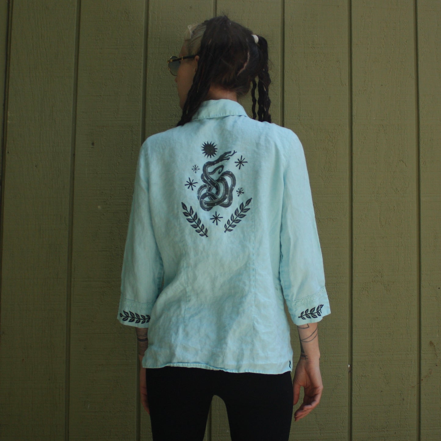 Serpent linen button up