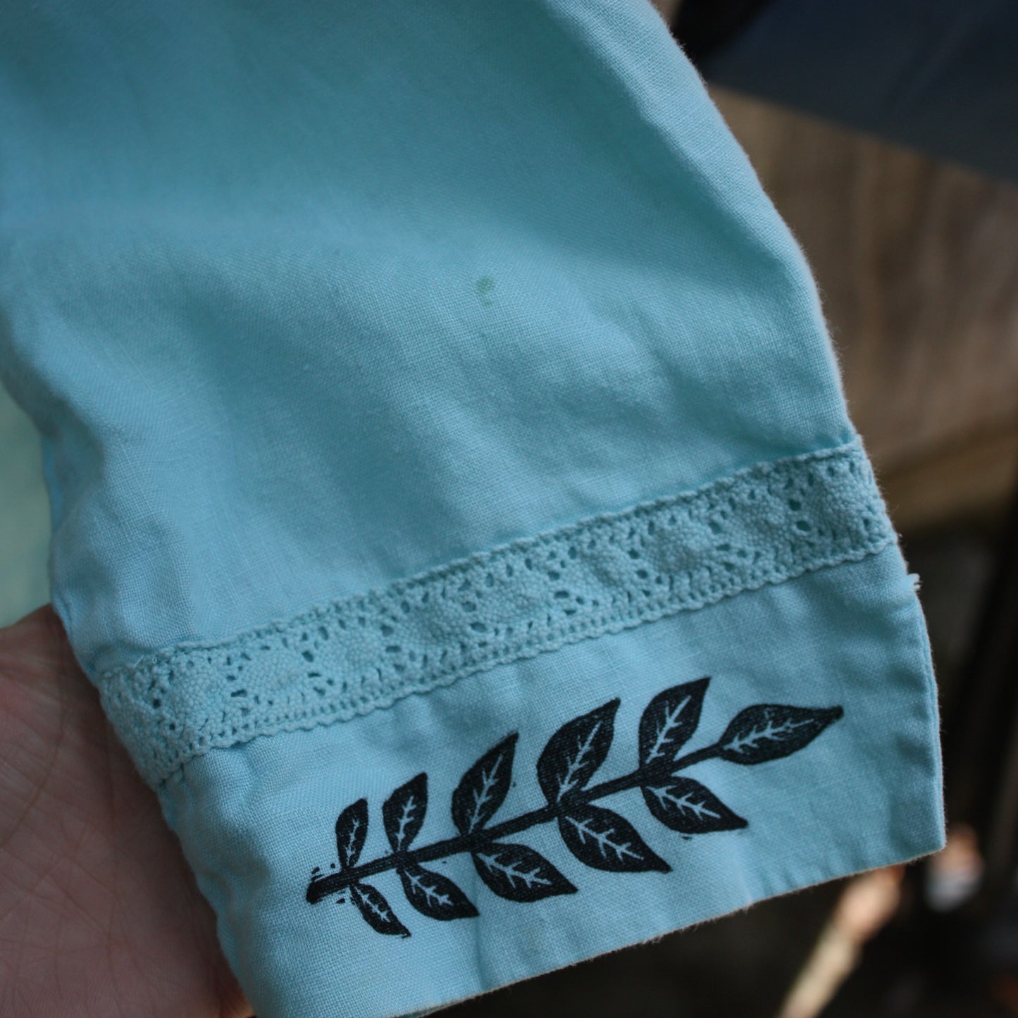 Serpent linen button up